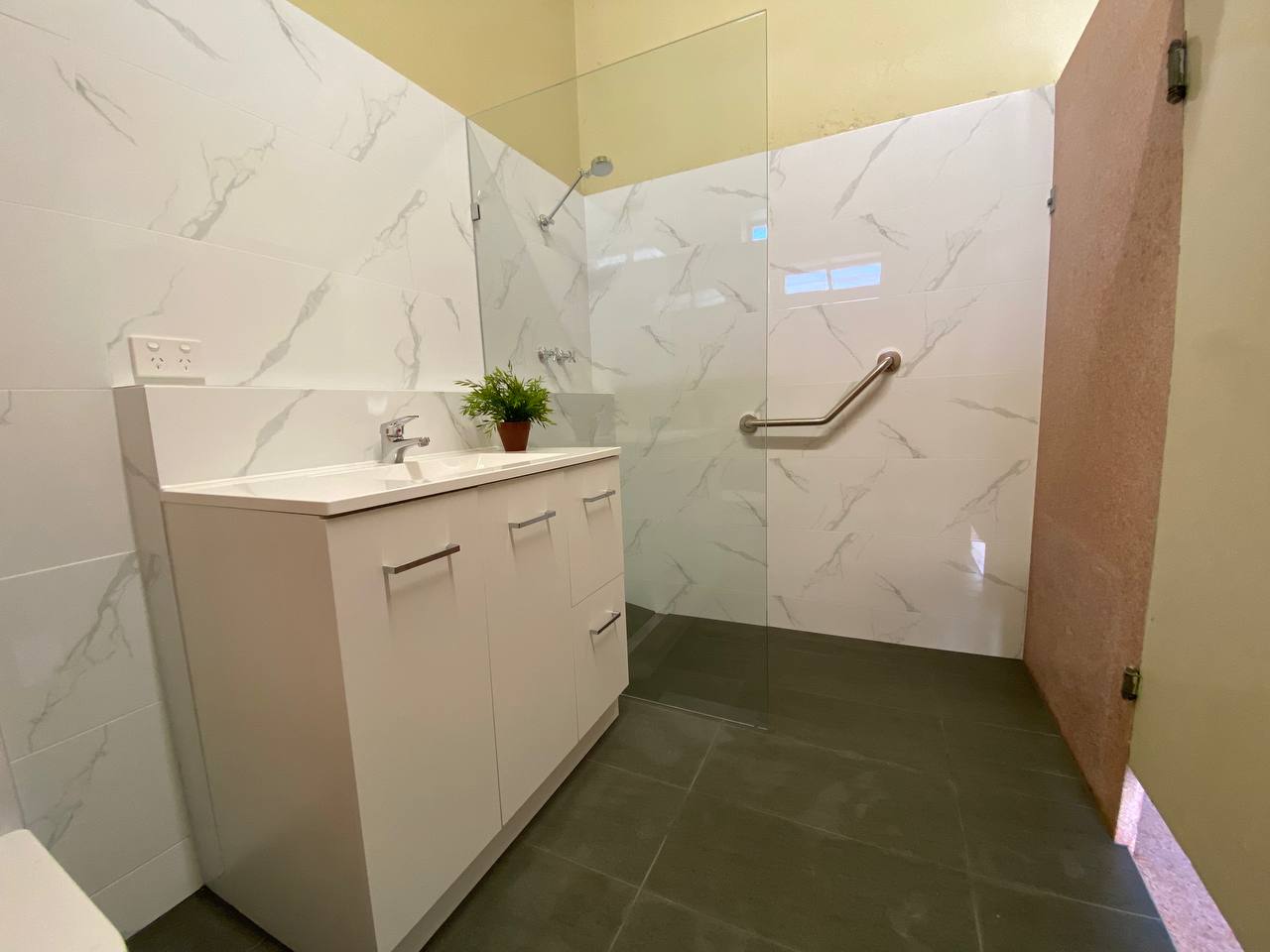 Commercial bathroom renovations Melbourne