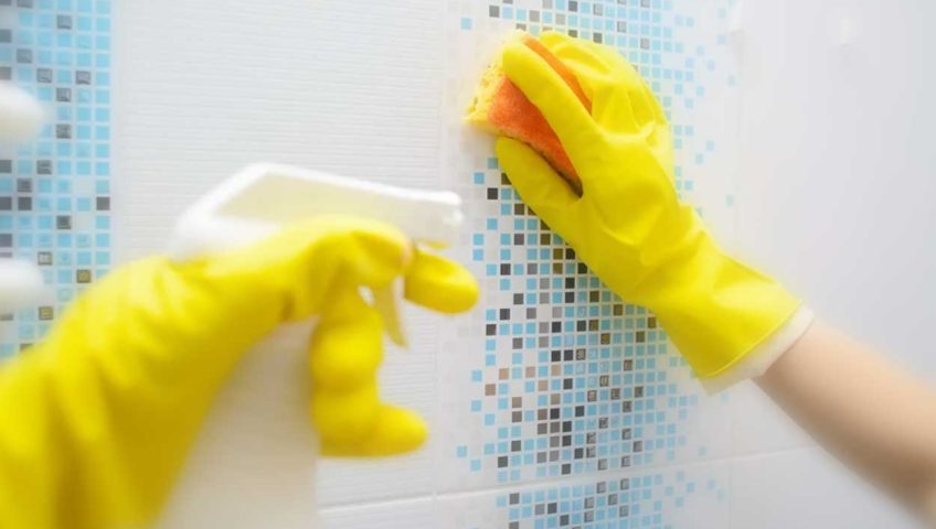 How to clean tiles grout in the bathroom and kitchen